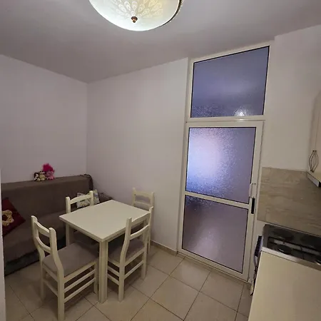 Holiday Home شقة
